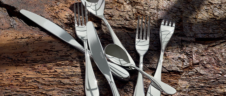 Rangements Couverts et Produits d'Entretien