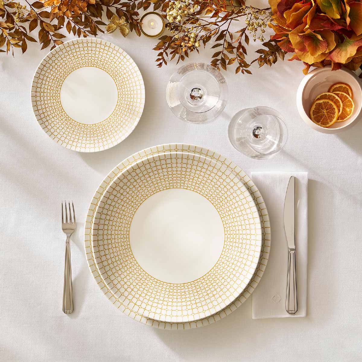 COURONNE DORE Assiette coupe 24 cm