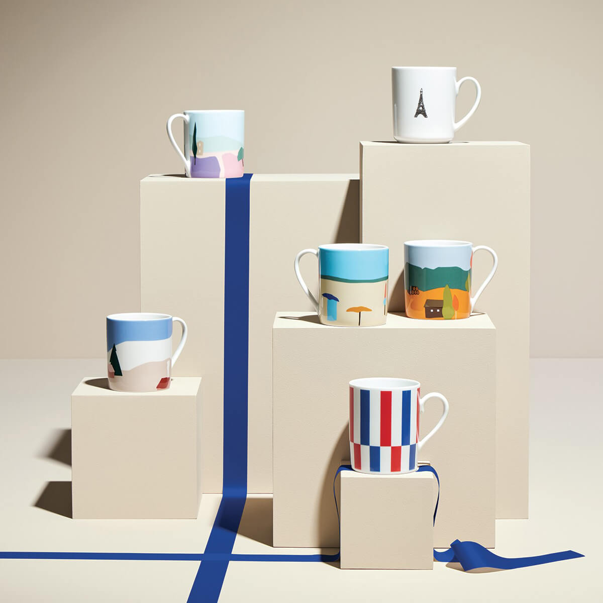 DESTINATION Set of 4 mugs 30 cl