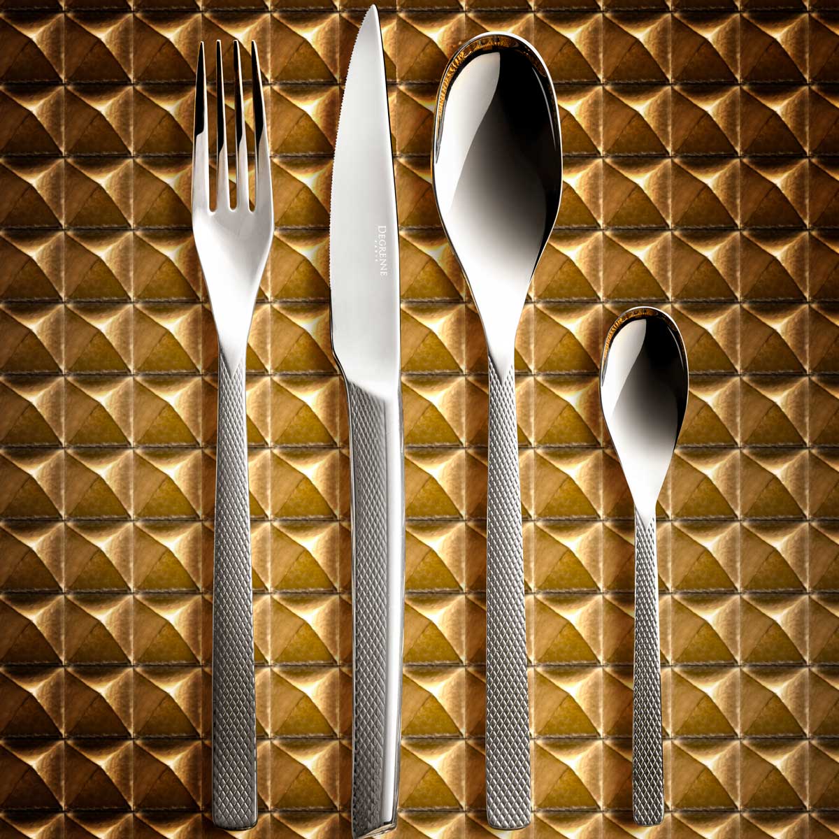 GUEST STAR MIRROR FINISH Cutlery set for 24 place settings solid handle serrated