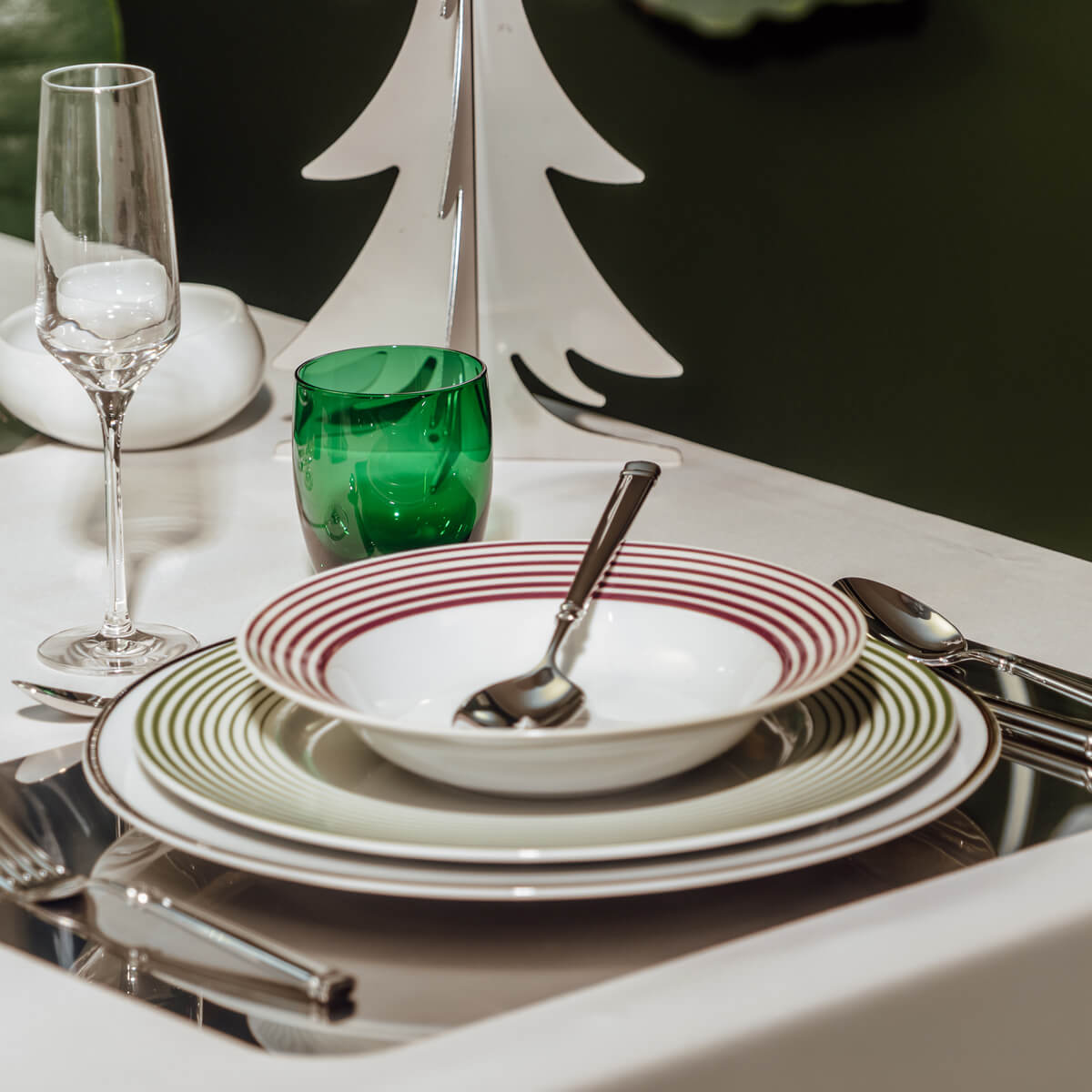 HYPNOSE BURGUNDY Deep plate