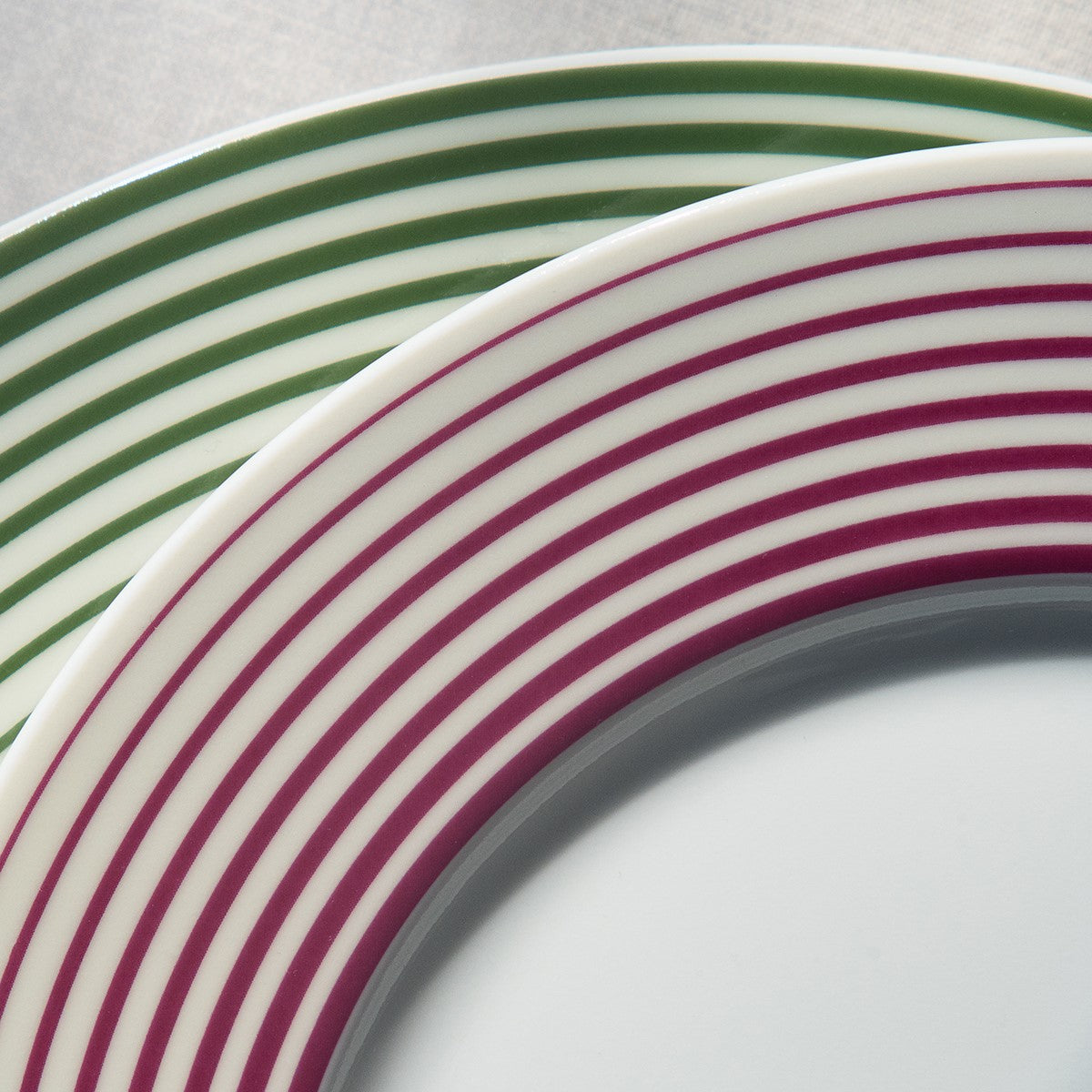 HYPNOSE GREEN Dessert plate