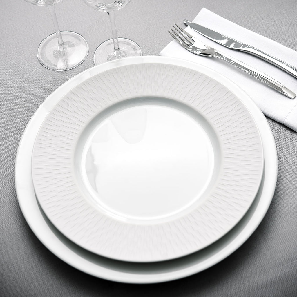 BOREAL SATIN BLANC Assiette de présentation 33 cm
