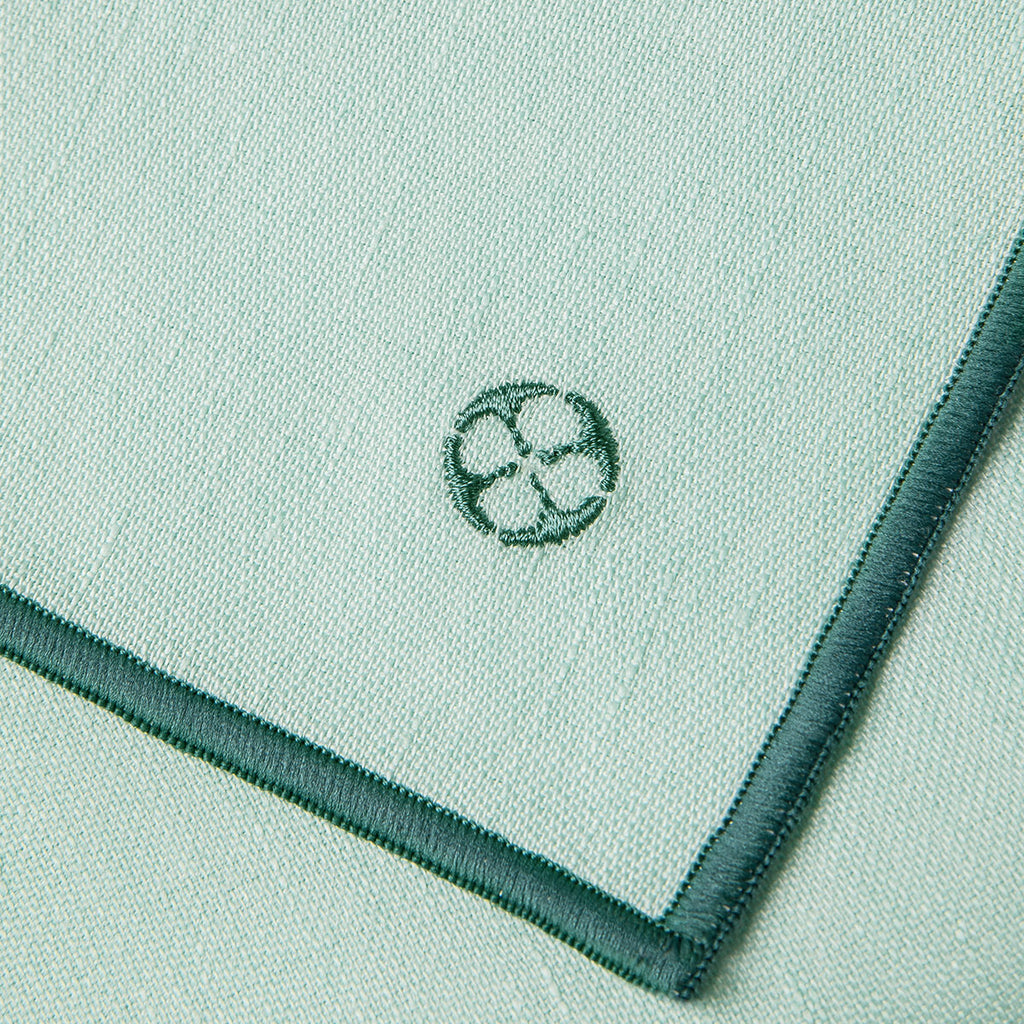 NUANCES COTON & LIN VERT MENTHE Nappe carrée 180 x 180 cm