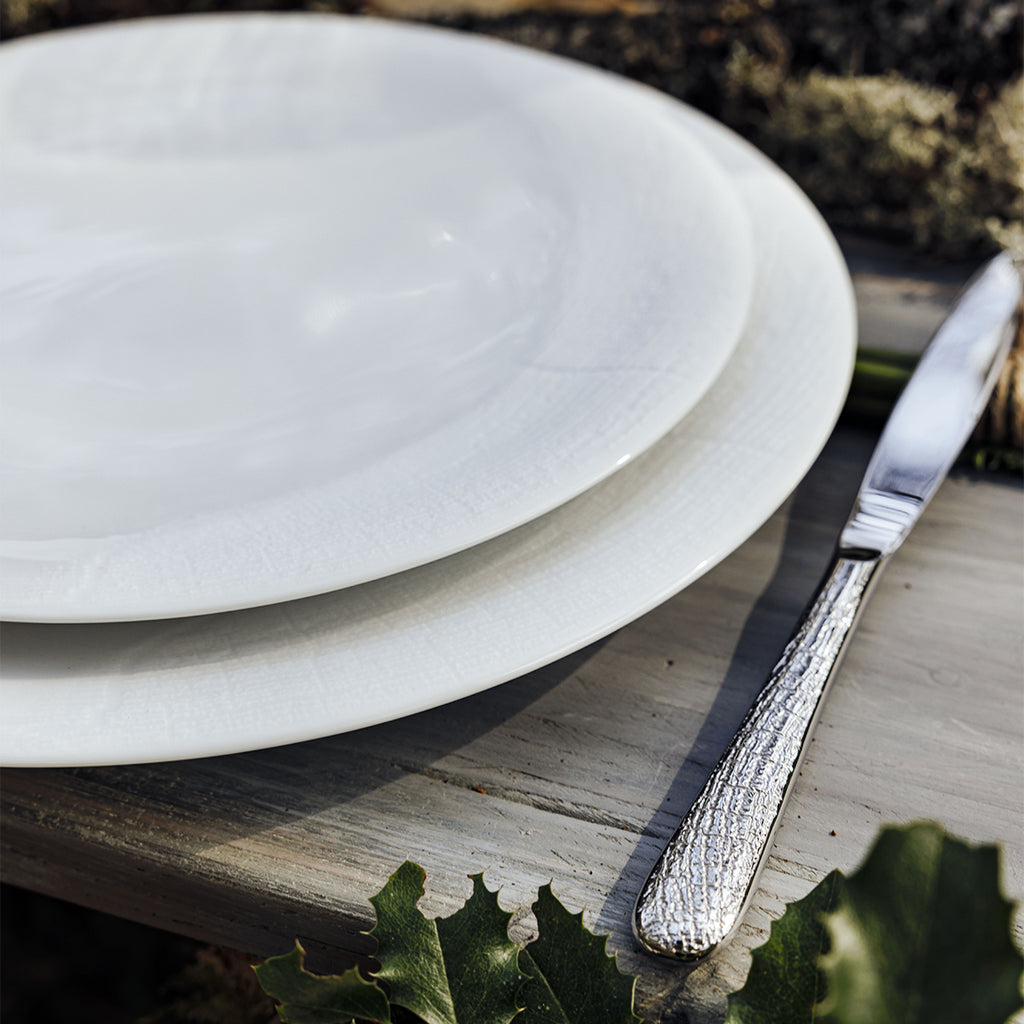 SUPERNATURE MIRROR FINISH  Cutlery set for 24 place settings solid handle serrated