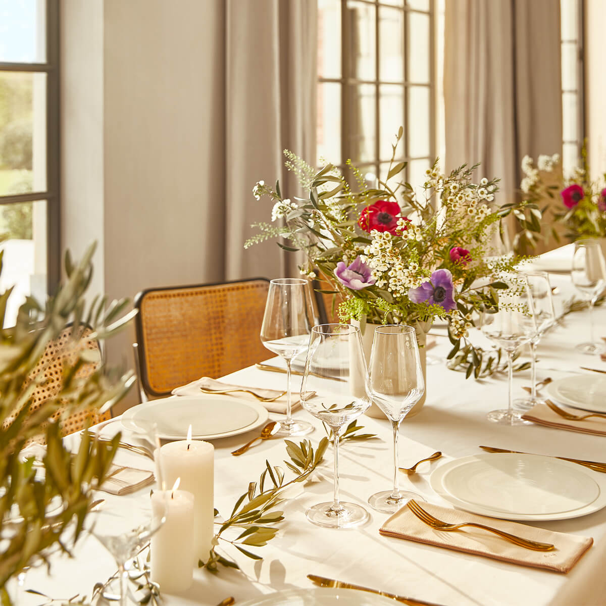 ONDE GOLD Coffret 24 couverts monobloc lame scie droit