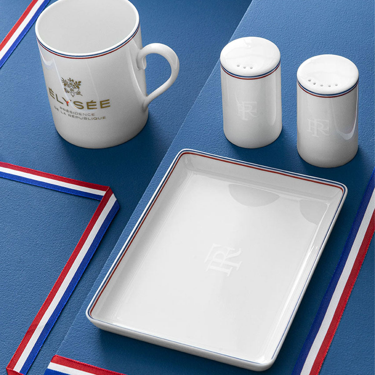 DEGRENNE ELYSEE Coffret salière et poivrière République française