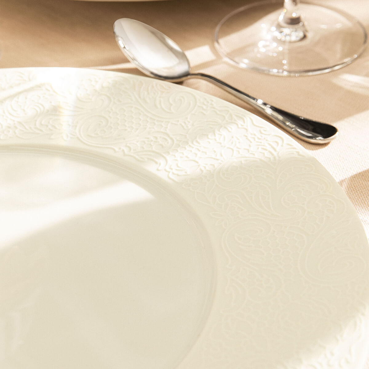 Image du produit: COLLECTION L COUTURE IVORY Presentation plate 32 cm