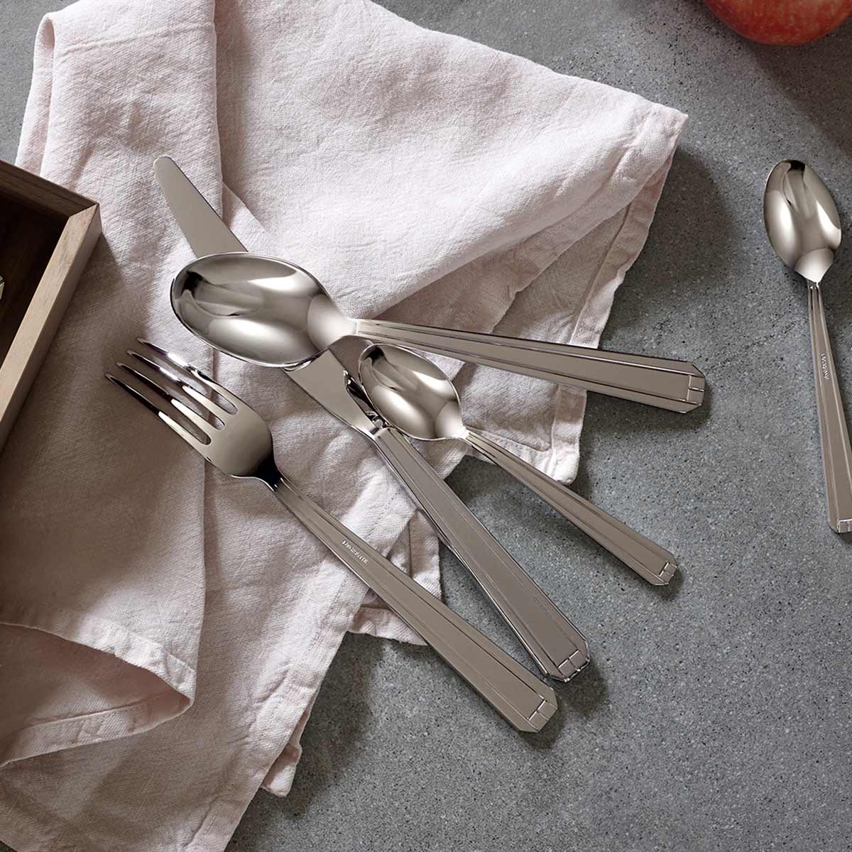 NORMANDY MIRROR FINISH Table spoon