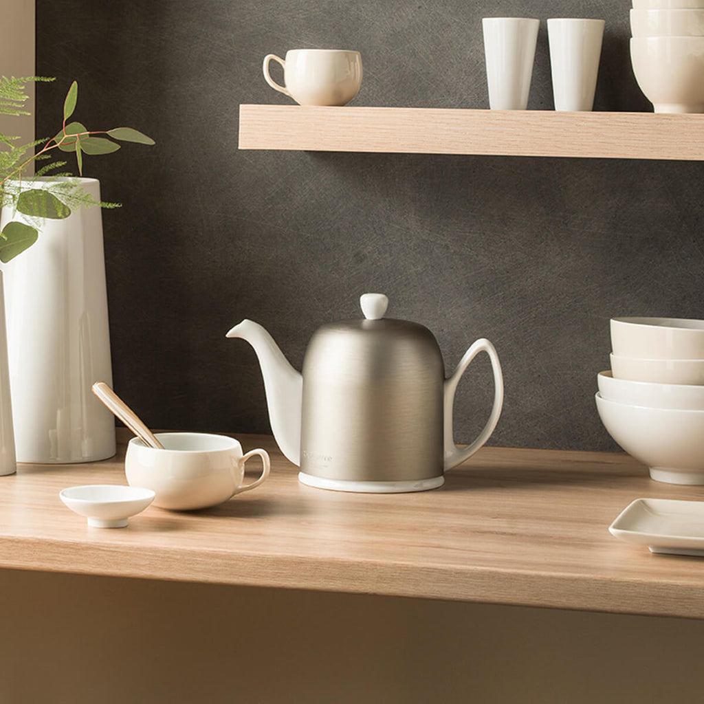 Teapot 6-Cup Zinc Cloche