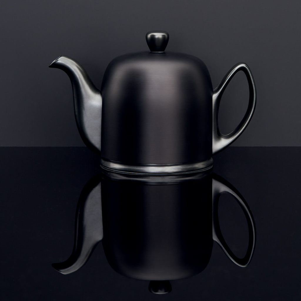 Teapot 2-Cup Black Cloche