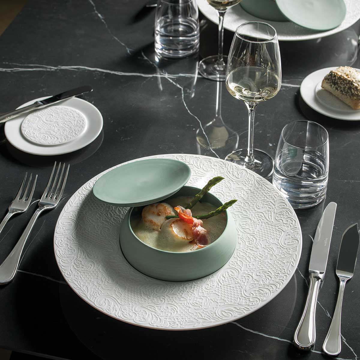 124-Piece Flatware Set