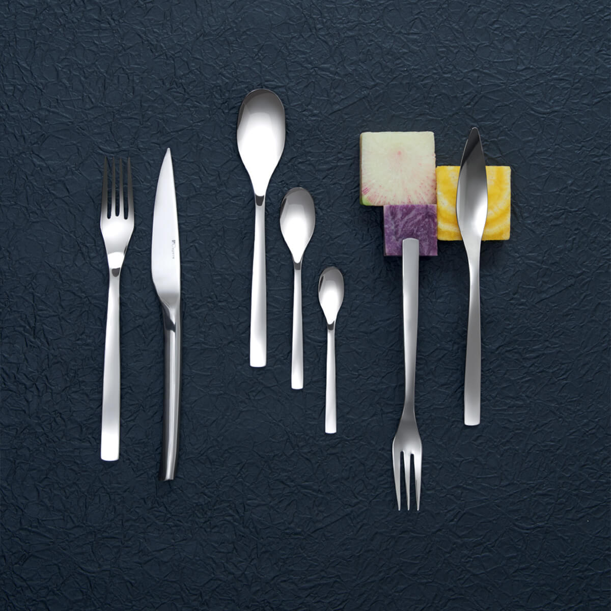GUEST MIRROR FINISH Box set for 50 place settings solid handle serrated